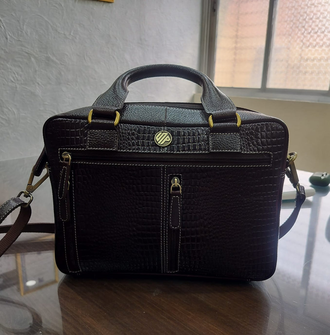 Is a Leather Bag a Good Gift?