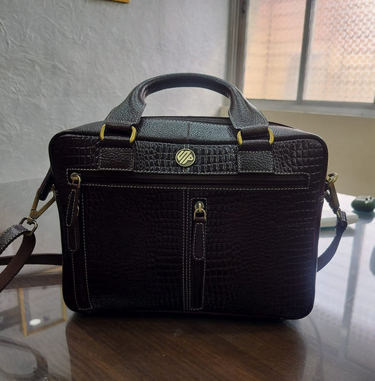 Is a Leather Bag a Good Gift?
