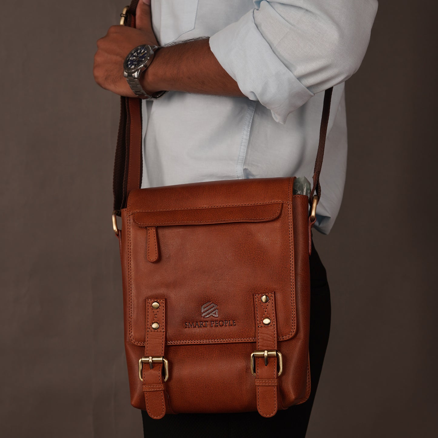 tan leather crossbody bag